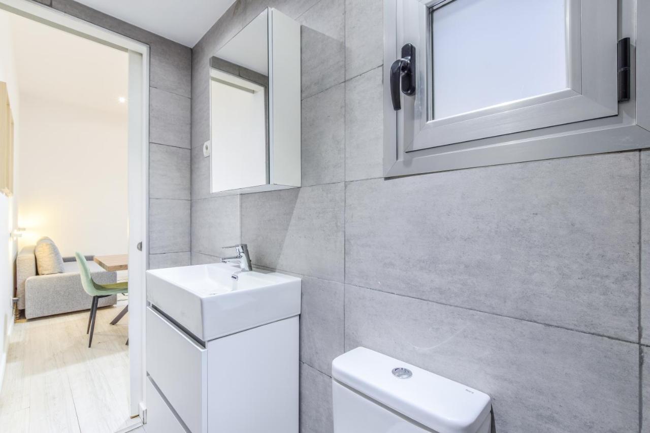 Ferienwohnung Amplio Apartamento En Malasana Para 6 Personas Madrid Exterior foto